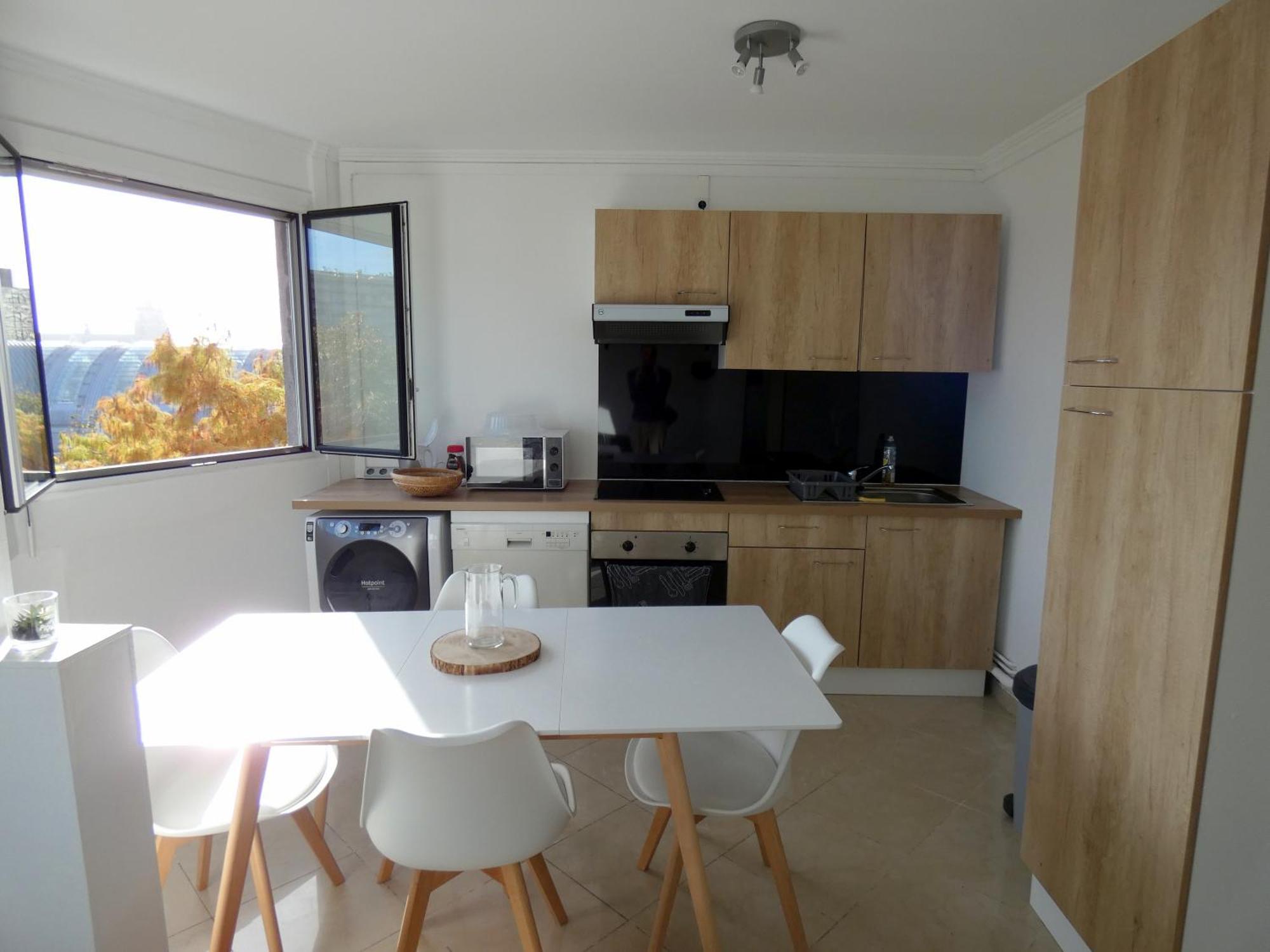 37M2 Lumineux Face Gare Sncf, Wifi Et Cafe Et The Offerts Apartment Orleans Exterior photo